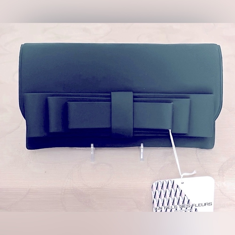 NWT - La Fille des Fleurs - Forest Green Neoprene Bow Clutch Pouch
